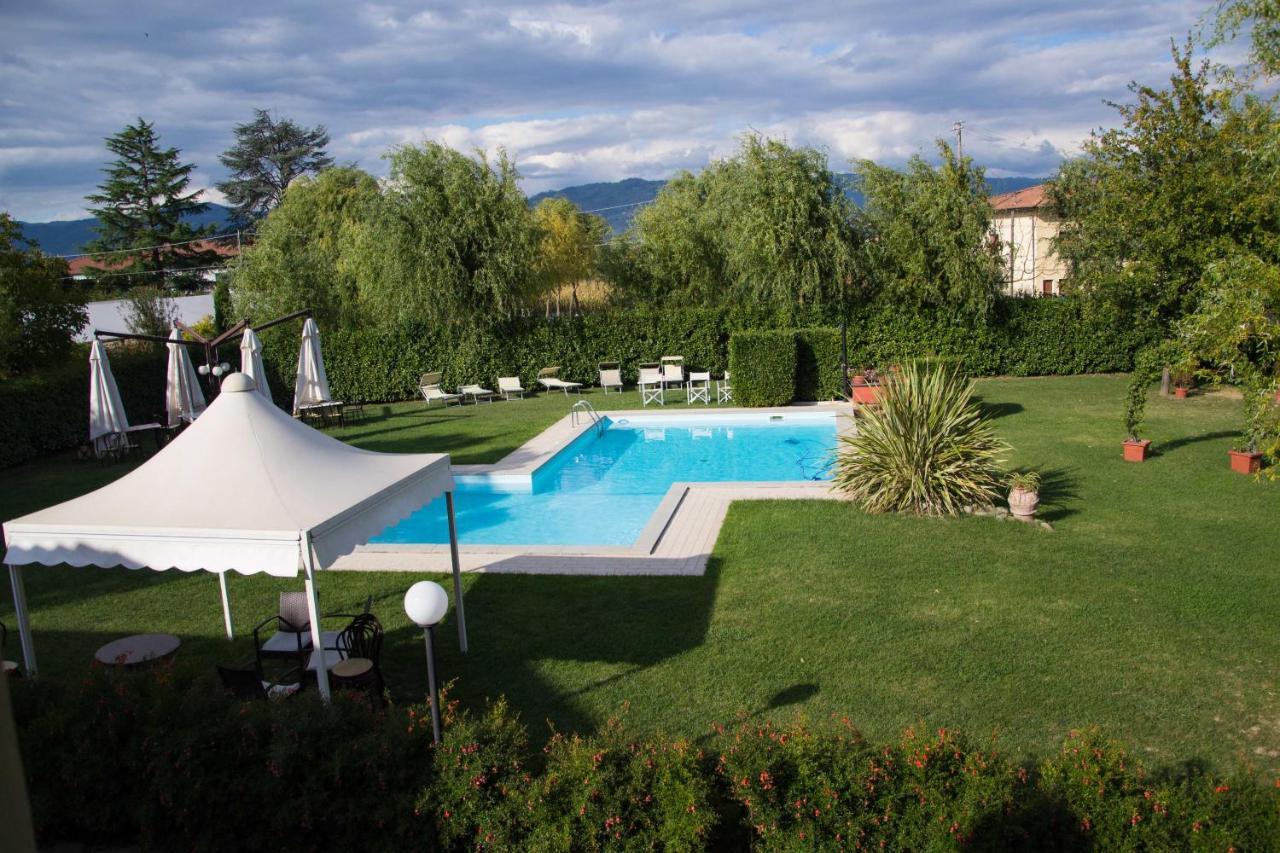 Room In Farmhouse - Apartment In Farmhouse Casolare Dei Fiori Chiesina Uzzanese Exterior foto